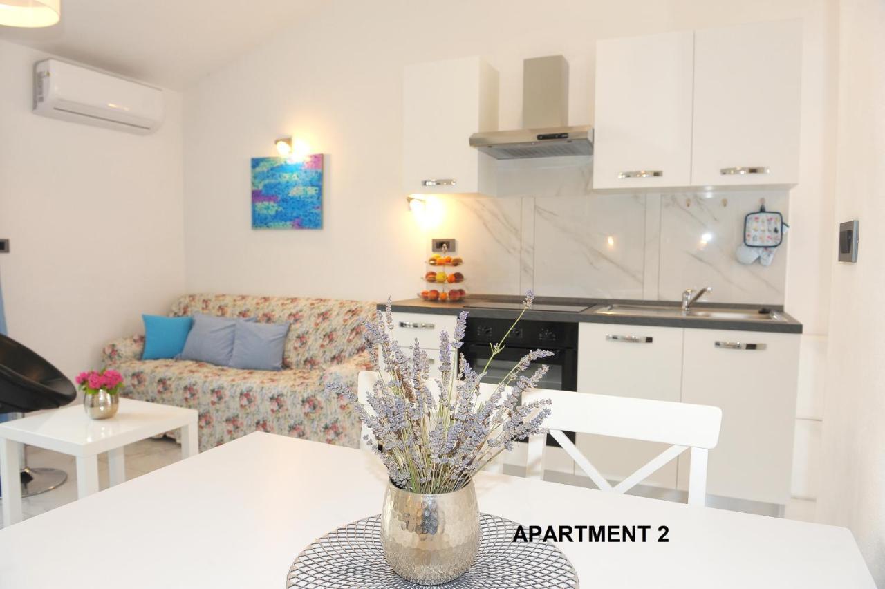 Ondina Apartments Pula Bagian luar foto